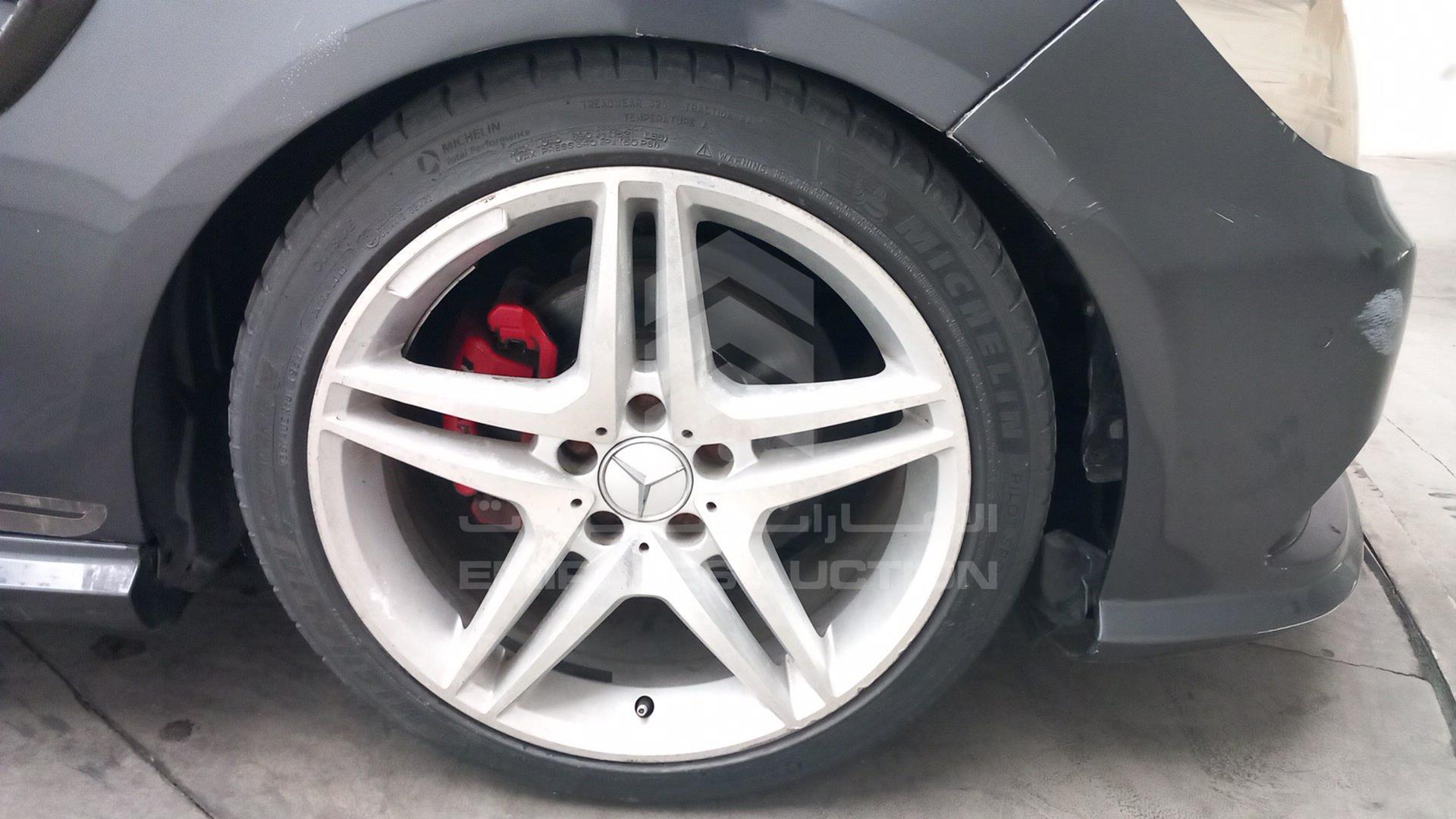 2010 MERCEDES E 200 VIN: WDDHF4JB6AA181485