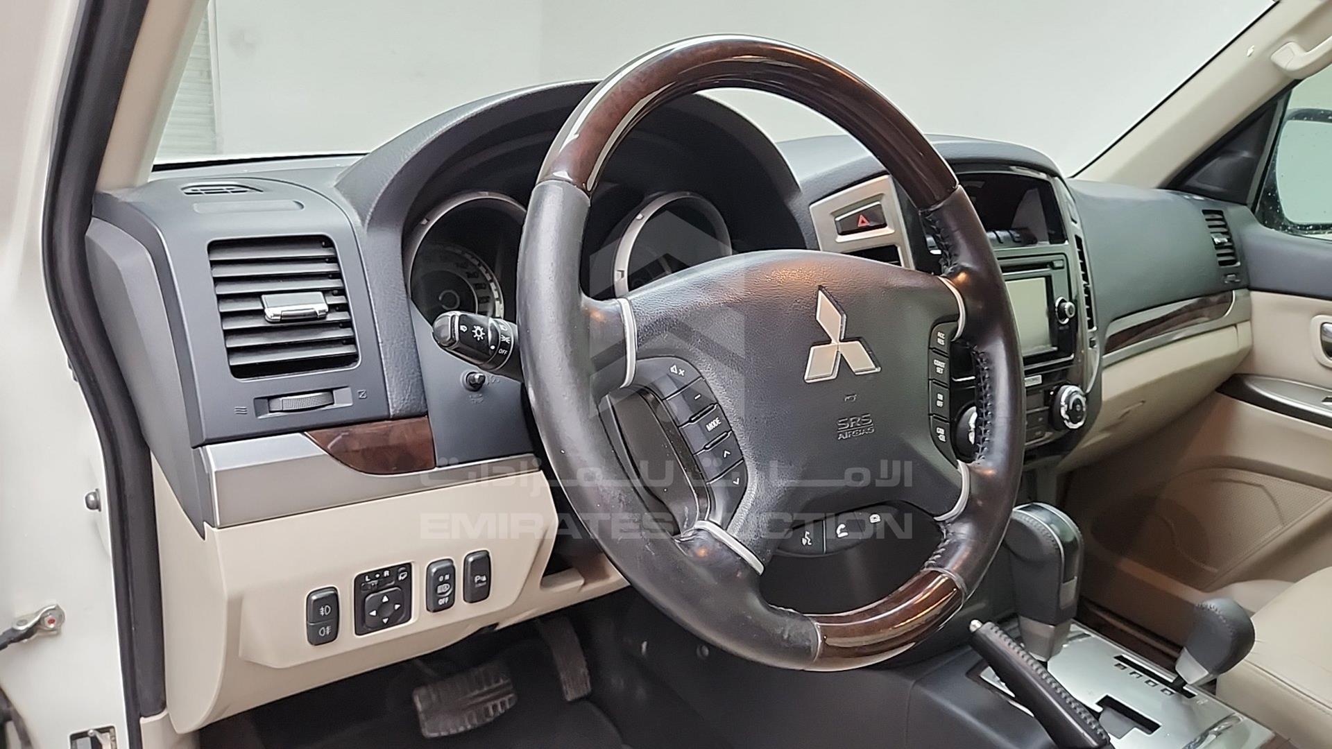 2020 MITSUBISHI PAJERO VIN: JE4MR62M0LJ703693