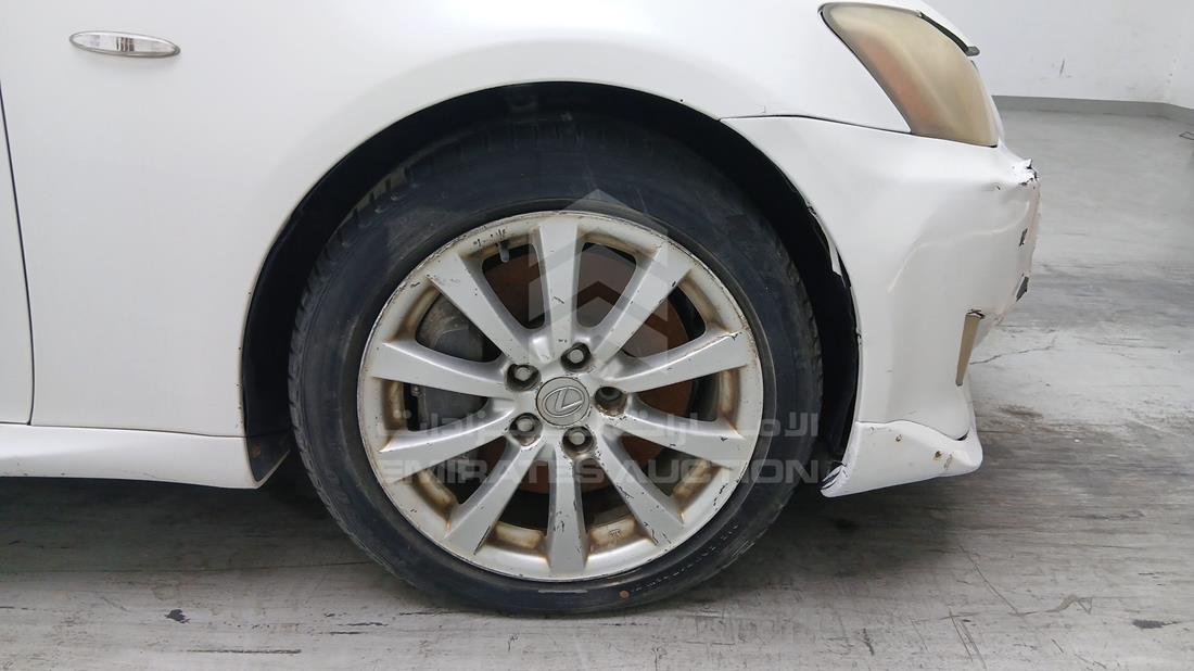 2007 Lexus IS300 — Front Right Tyre — Photo 37