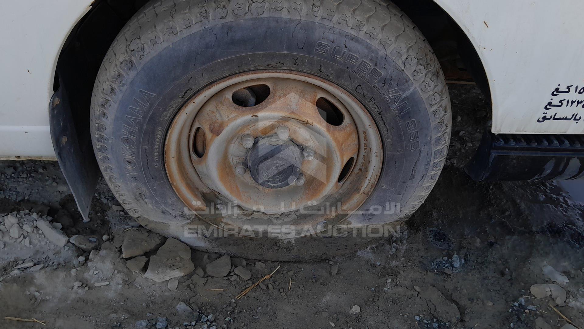 2008 NISSAN URVAN VIN: JN6AE54S08X000370