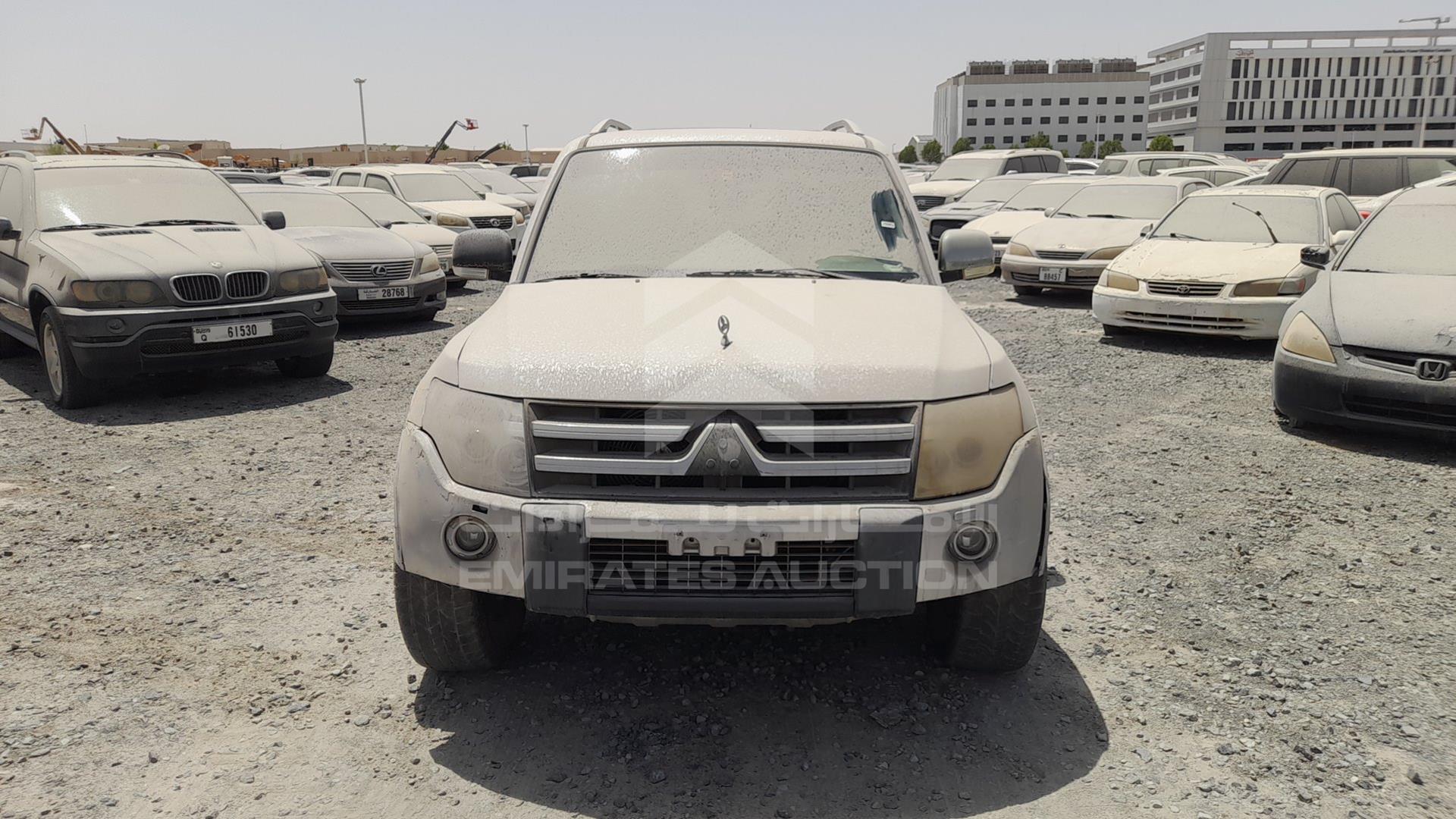 2008 MITSUBISHI PAJERO VIN: JMYLRV93W8J721894