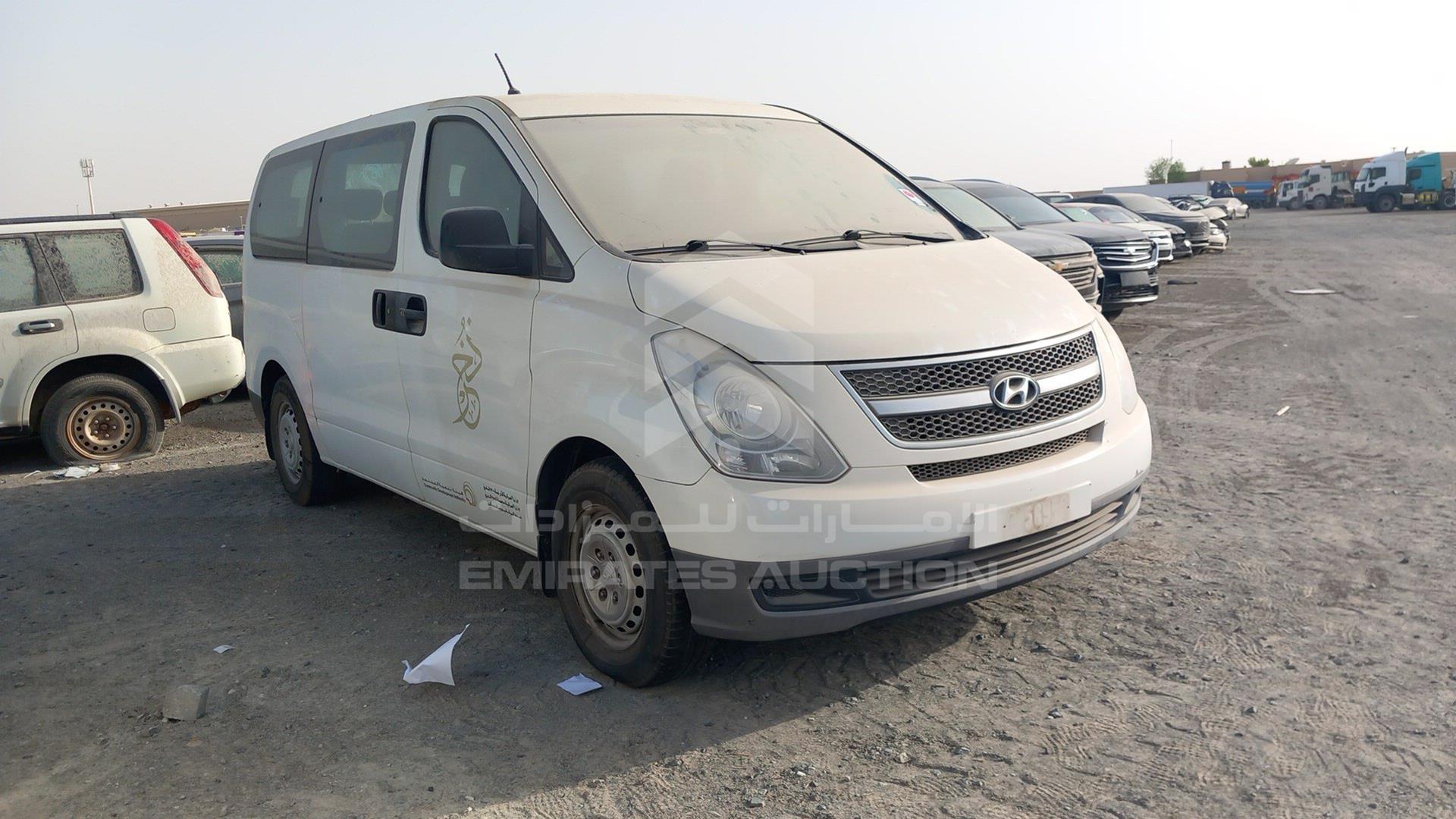 2016 HYUNDAI H1 VIN: KMJWA37RXGU725731