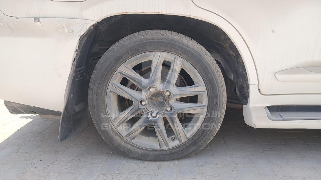 2010 Lexus LX 570 — Rear Right Tyre — Photo 31