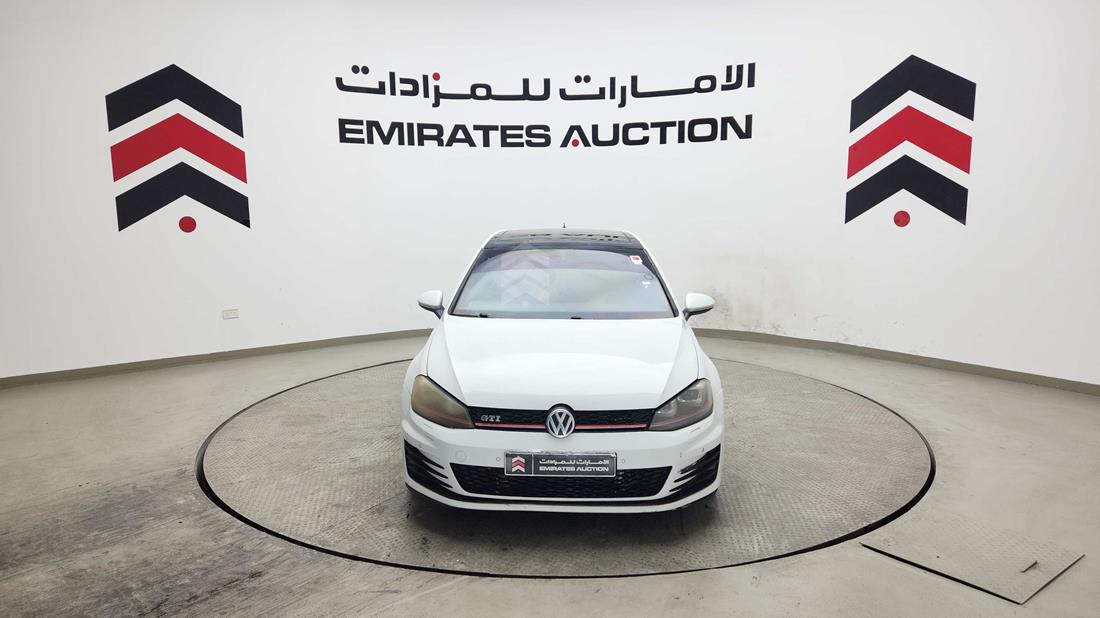 2014 Volkswagen Golf — 360-degree view
