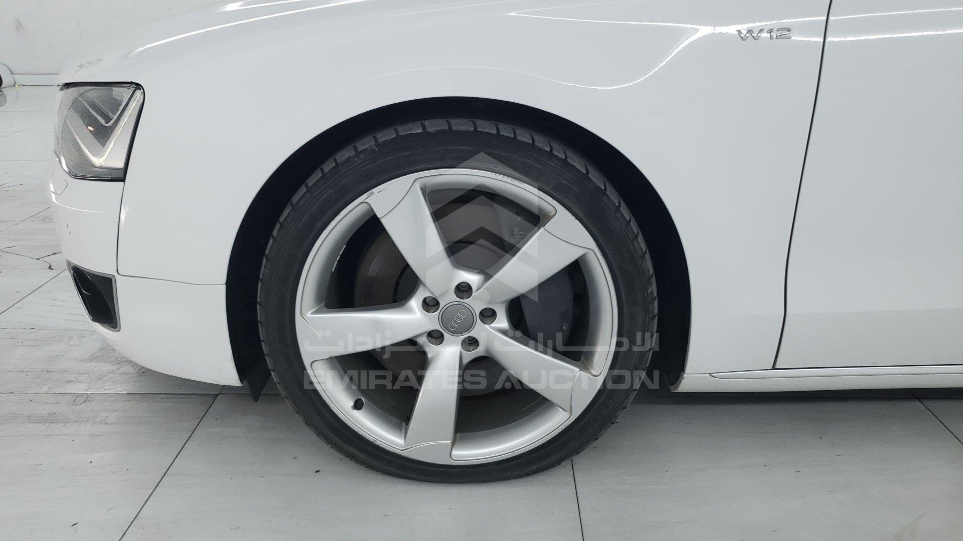 WAUR4B4H5CN012950 - 2012 Audi A8 - #353160