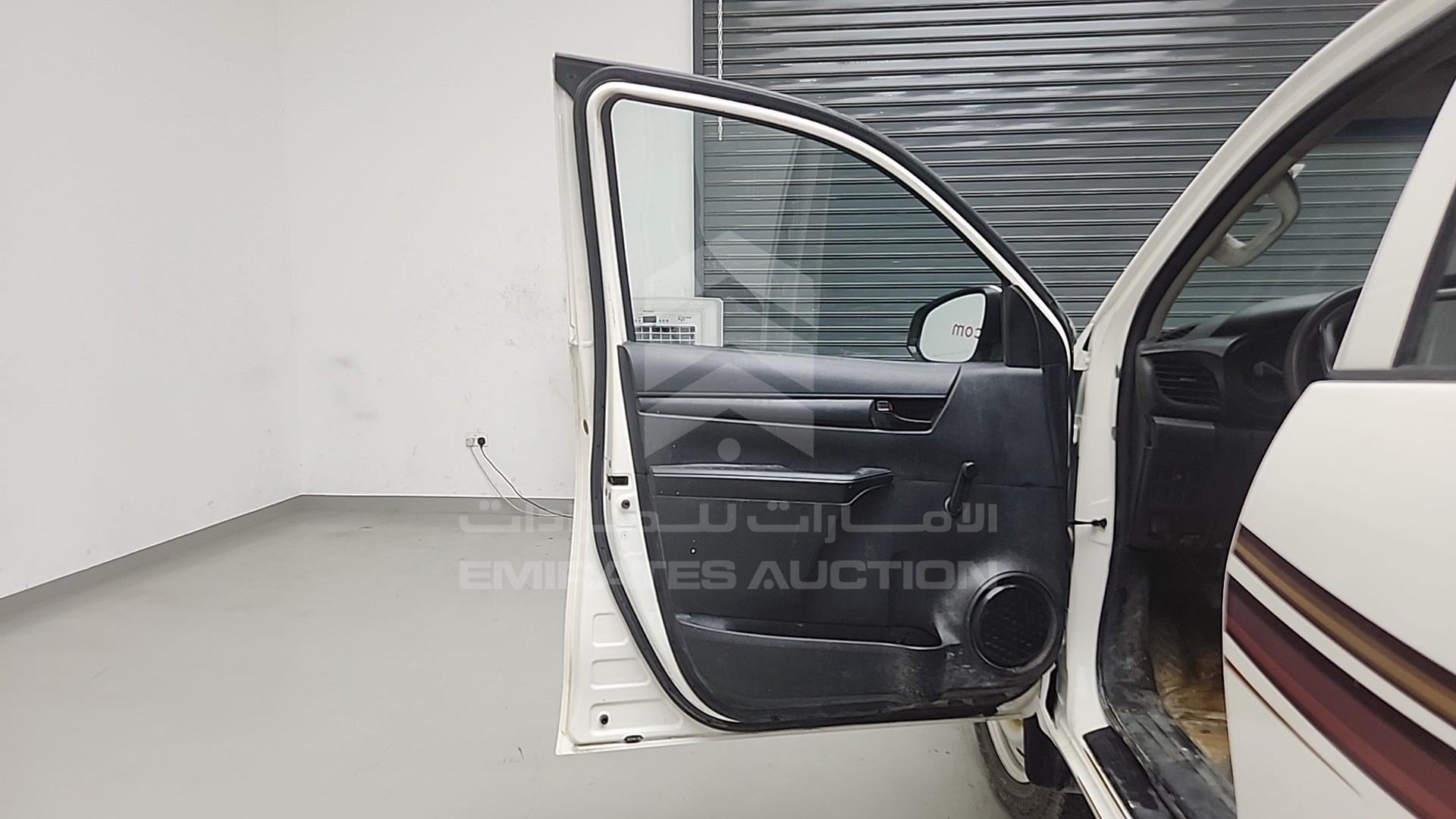 2019 TOYOTA HILUX VIN: MR0DX9CD3K2521237