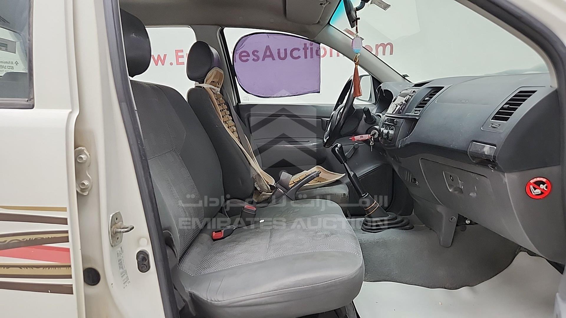 2015 TOYOTA HILUX VIN: MR0EX12G9F2356429