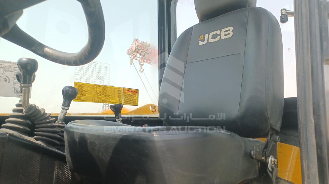 جي سي بي 540-70 2023 — زاوية السائق الأمامية اليسرى — صورة 13