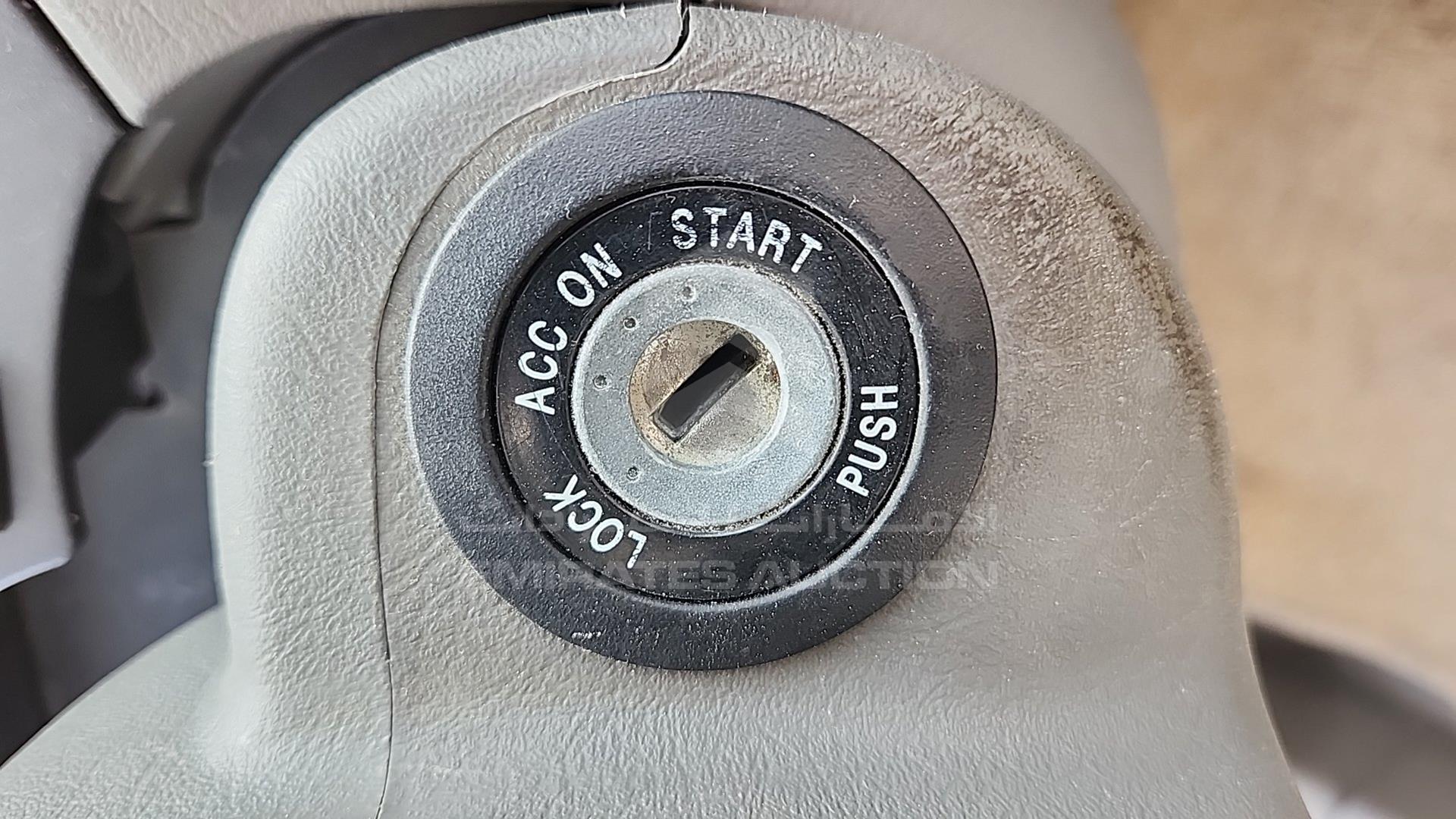 2008 HYUNDAI TUCSON VIN: KMHJM81B88U874779