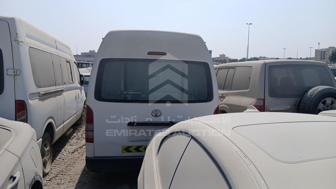 Toyota Hiace - Scrap without document — Rear View — Photo 6