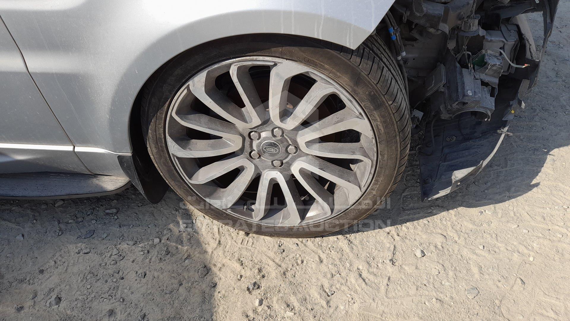 2014 RANGE ROVER SPORT VIN: SALWA2VF7EA302699