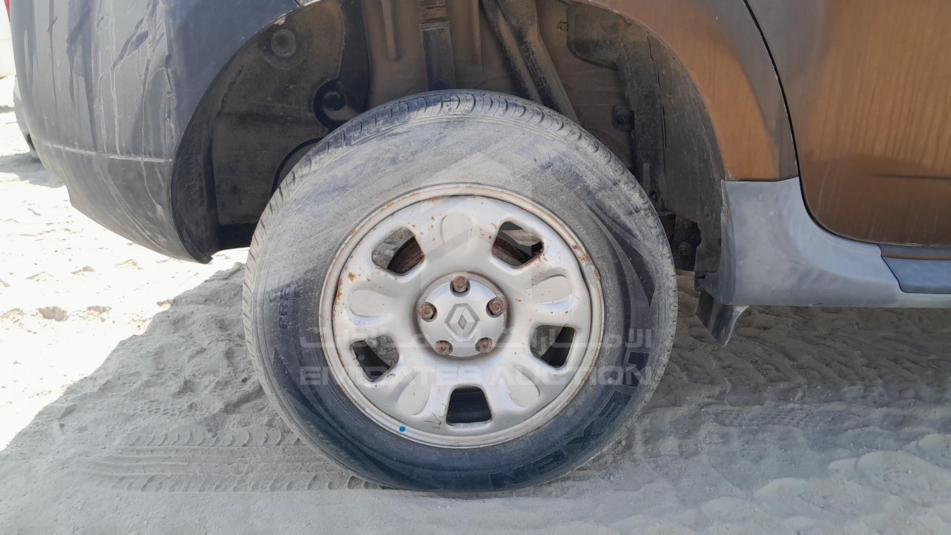 2015 RENAULT DUSTER VIN: VF1HSRCA9FA515361