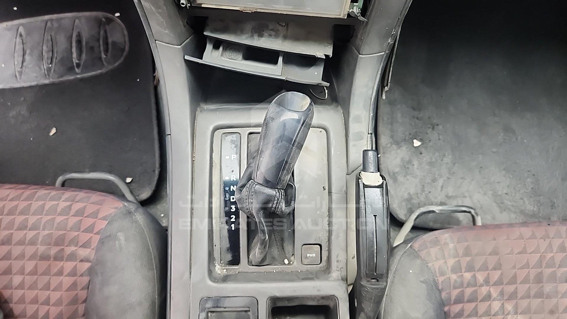 2003 CHEVROLET LUMINA VIN: 6G1YK52B03L945103