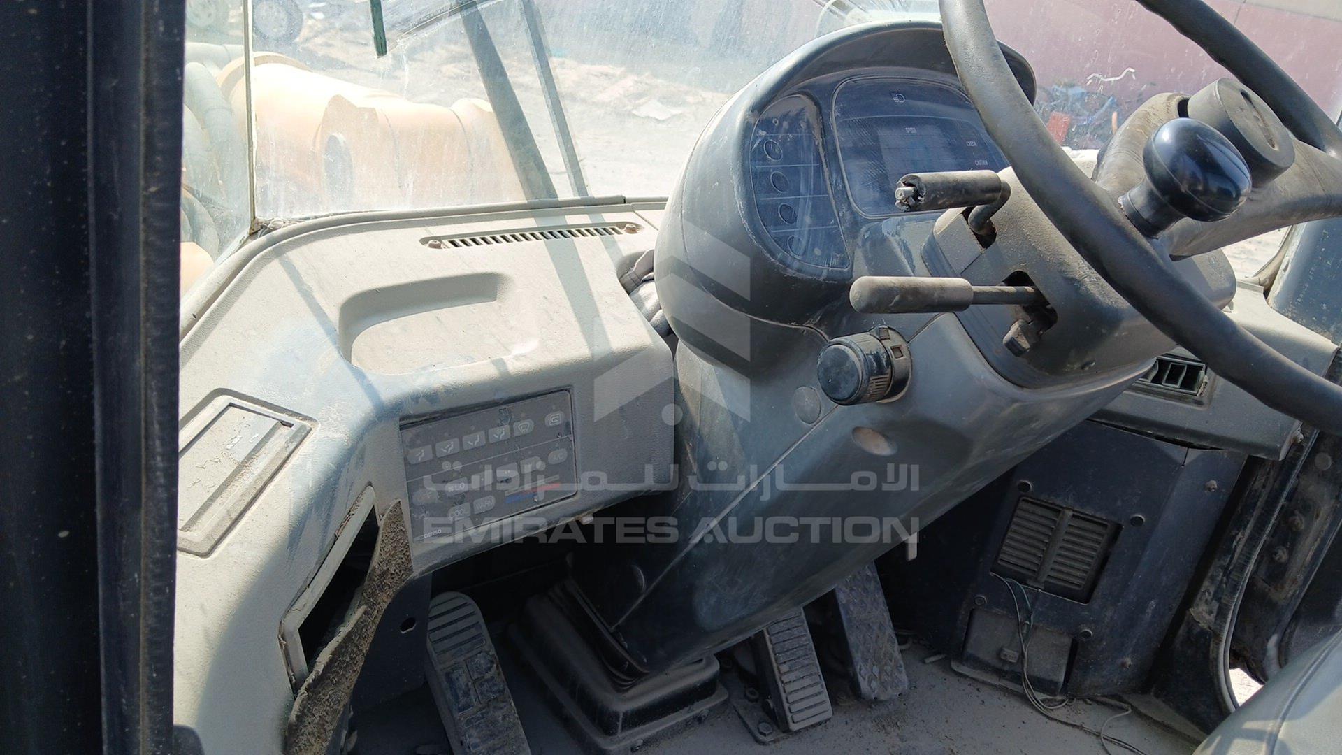 2009 KOMATSU WA380-3 VIN: KMTWA031C01054650