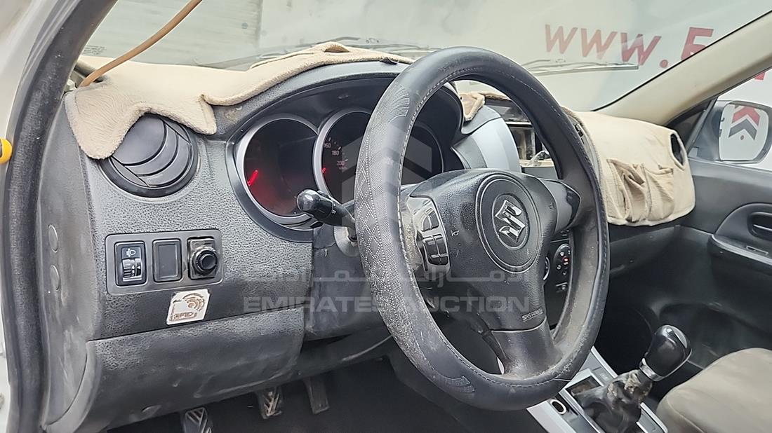 2007 Suzuki Grand Vitara — Front Left Driver Dashboard View — Photo 11