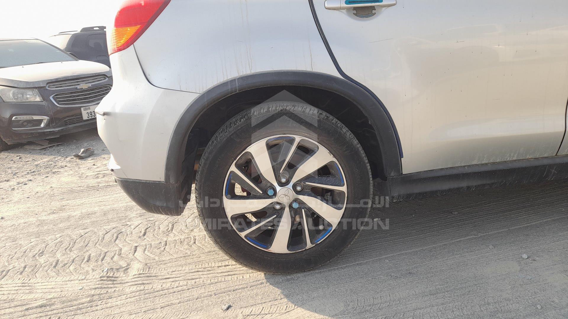 2019 MITSUBISHI ASX VIN: JE4LP21UXKU700275