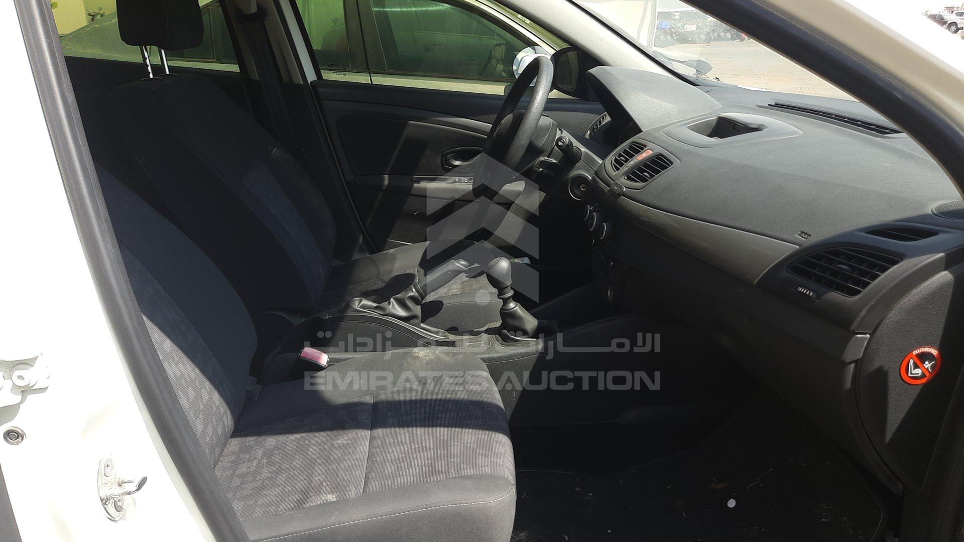2015 RENAULT FLUENCE VIN: VF1LZL260FC288467
