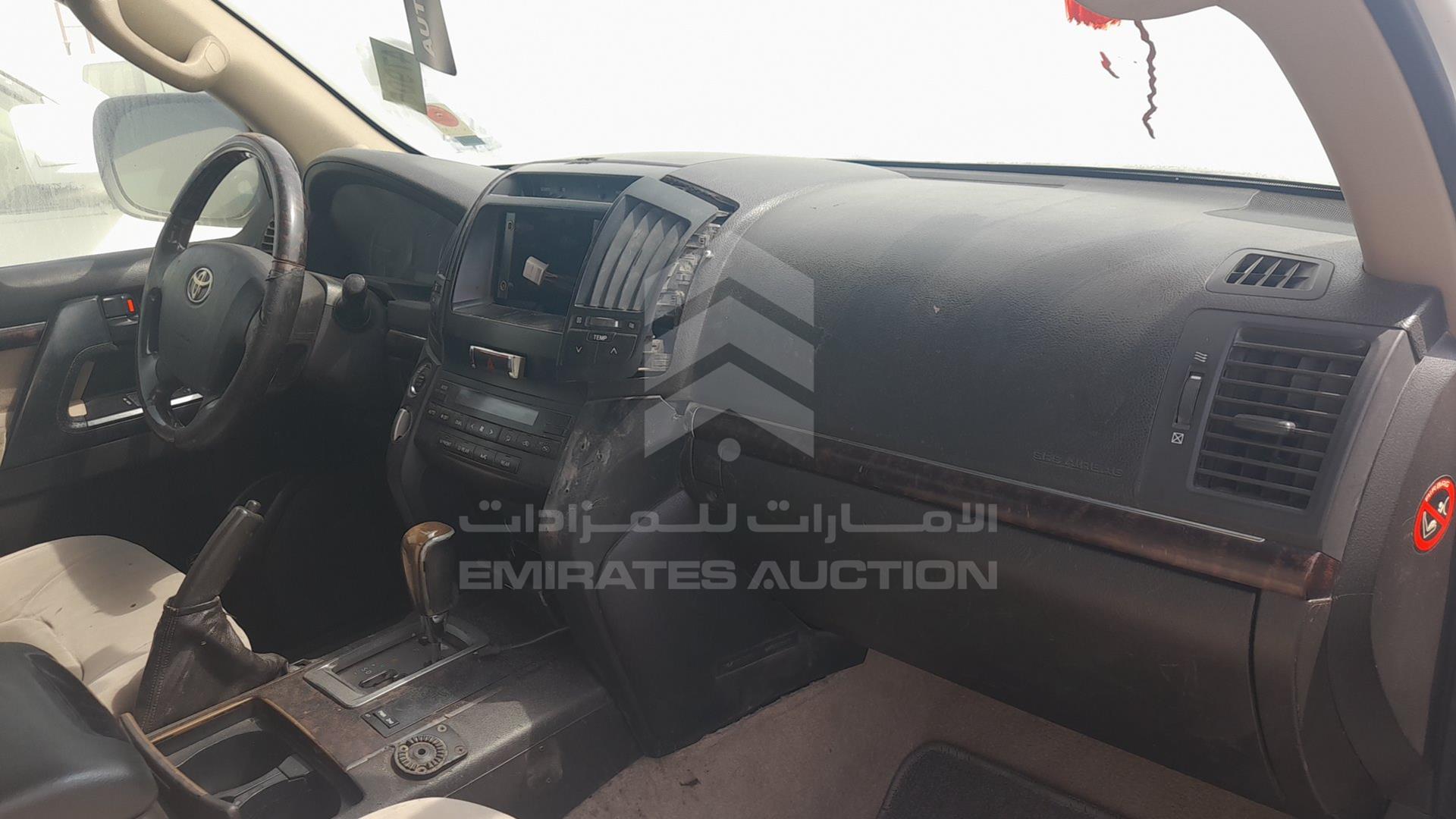 2011 TOYOTA LAND CRUISER VIN: JTMHU09J2B4042653