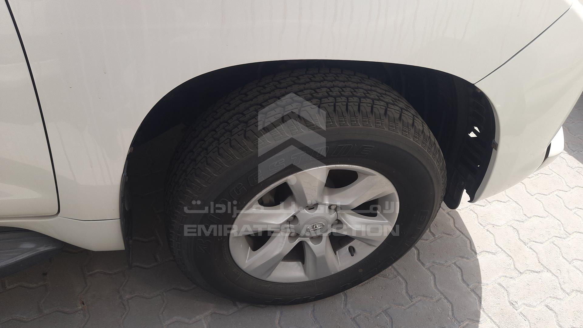 2011 TOYOTA LAND CRUISER PRADO VIN: JTEBU9FJ0B5010465