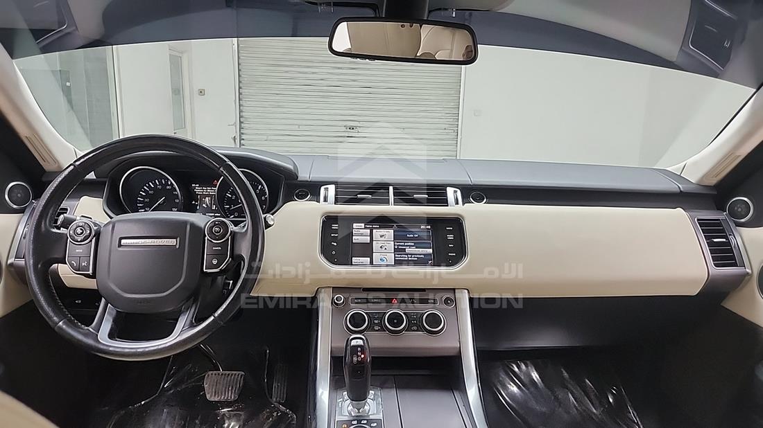 2014 Range Rover Sport — Full Dashboard View — Photo 18