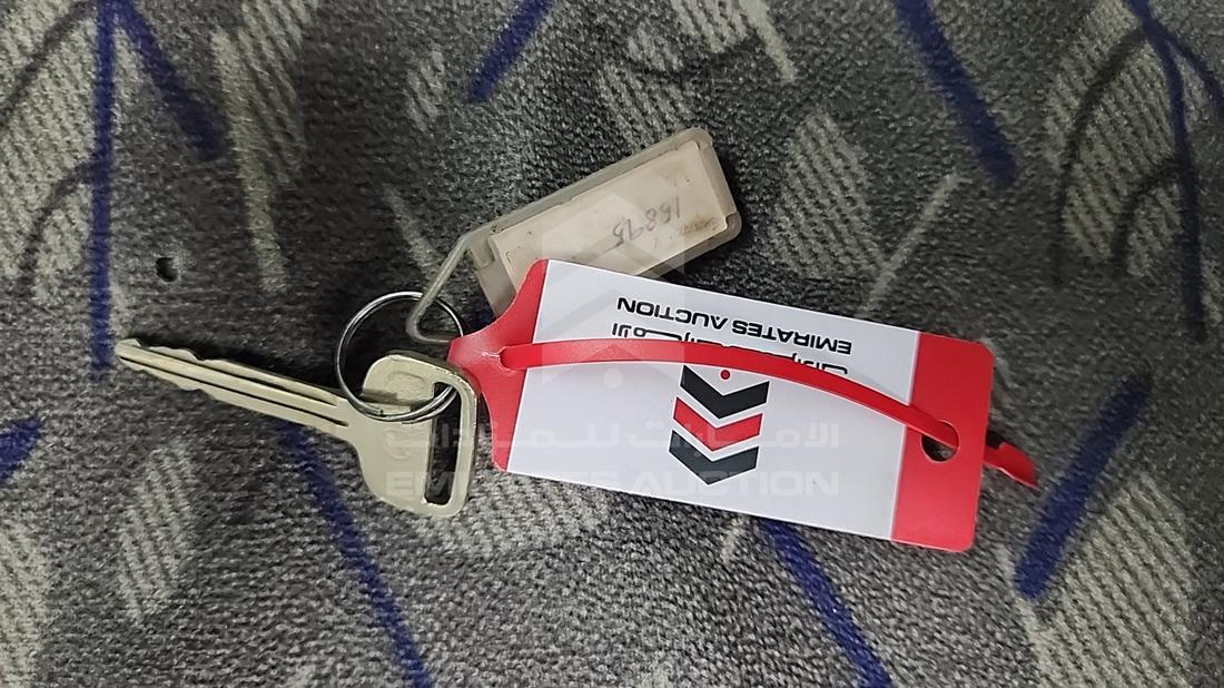 2011 Toyota Hiace — Keys — Photo 4