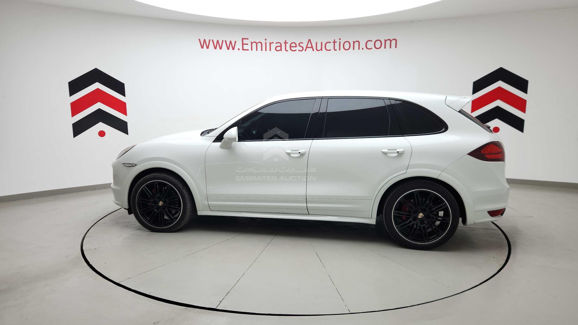 2013 PORSCHE CAYENNE VIN: WP1ZZZ92ZDLA74155