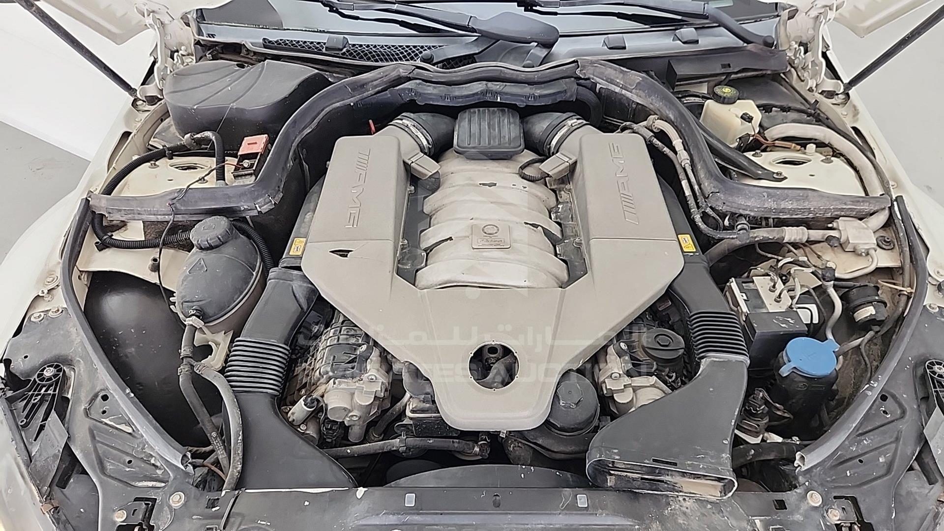 2012 MERCEDES C 63 AMG VIN: WDDGJ7HB0CF833170