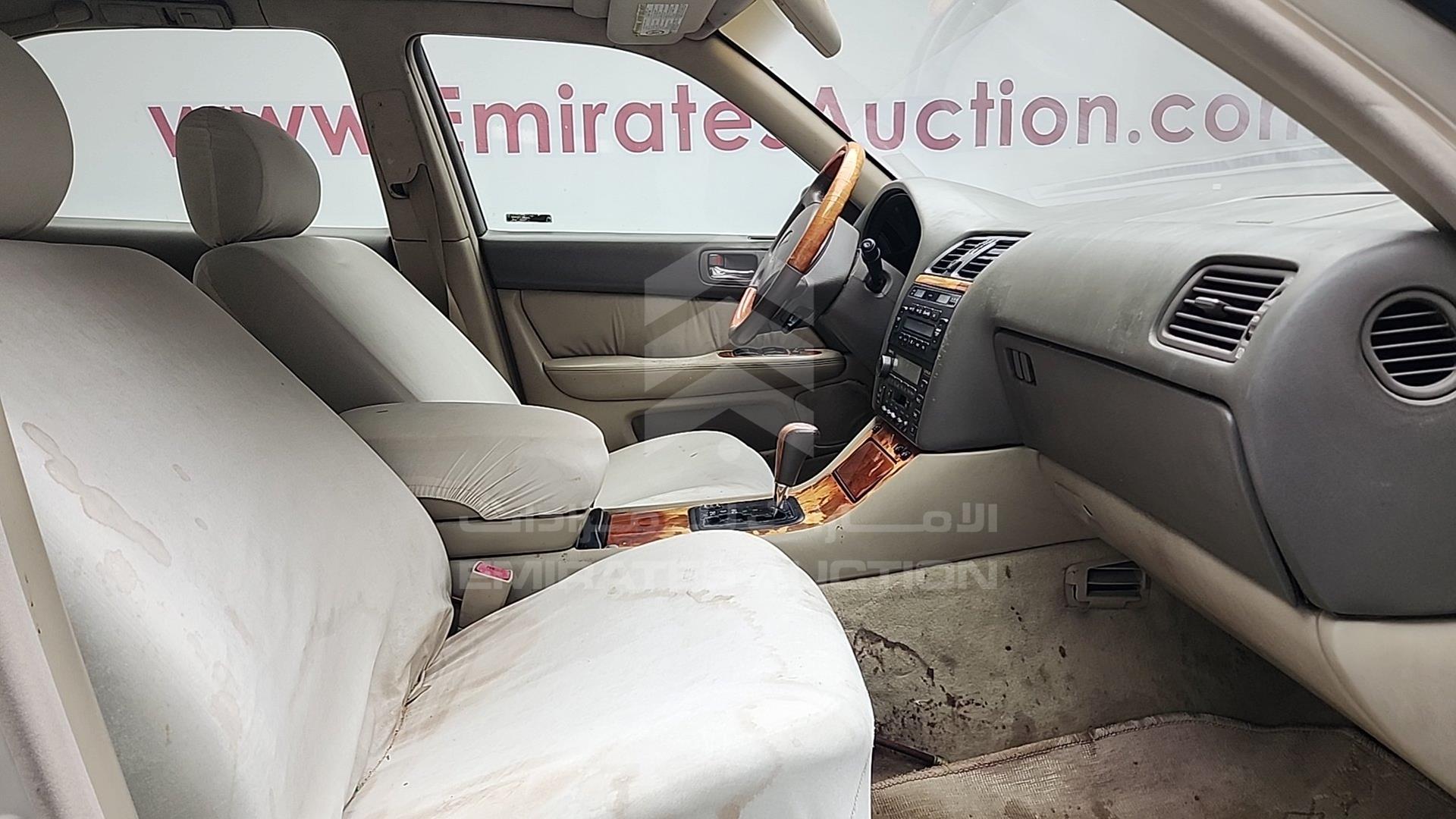 1998 LEXUS LS400 VIN: JT8BH28F8W0126636