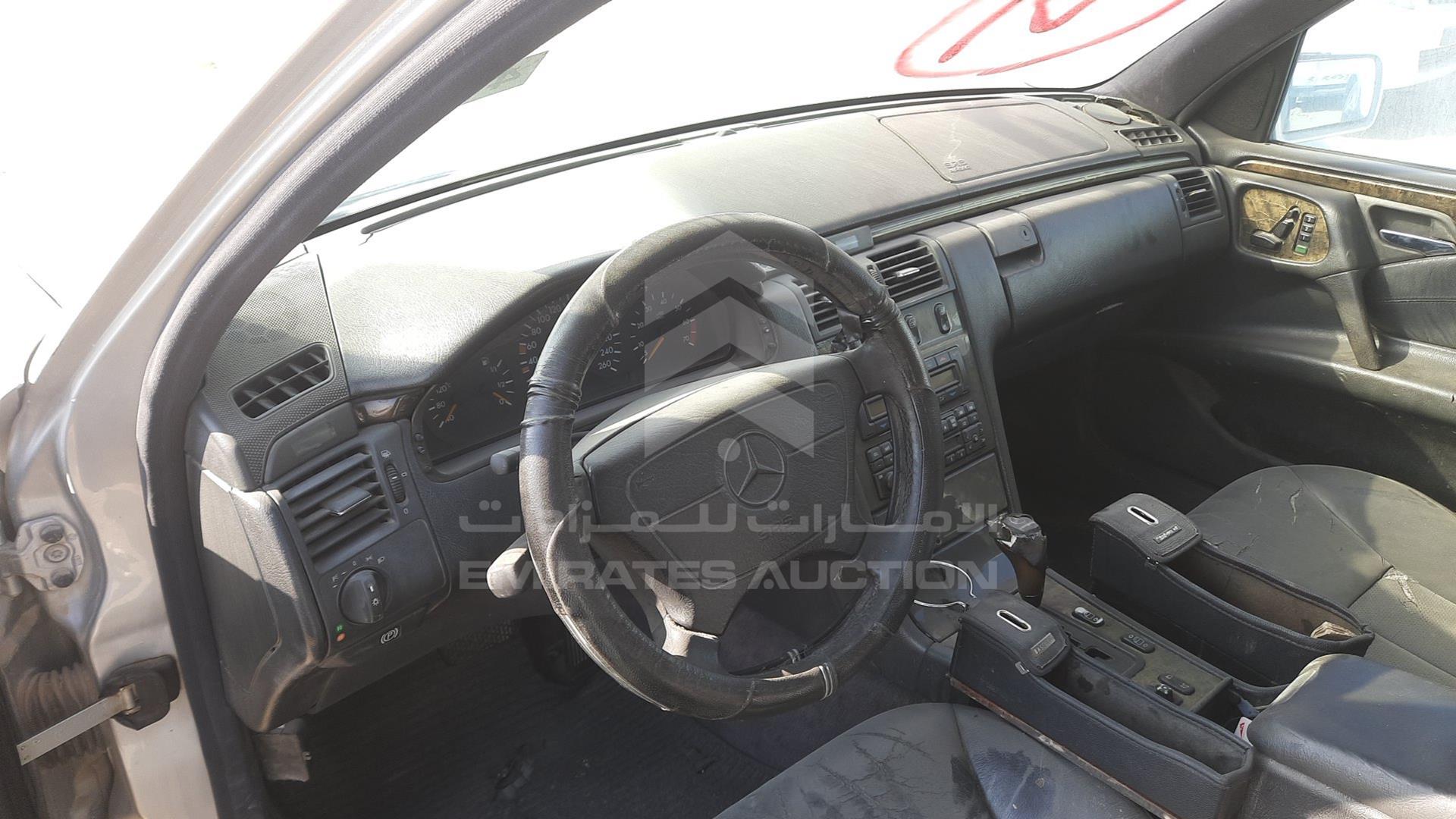 0 MERCEDES E 320 VIN: WDB2102651A540046