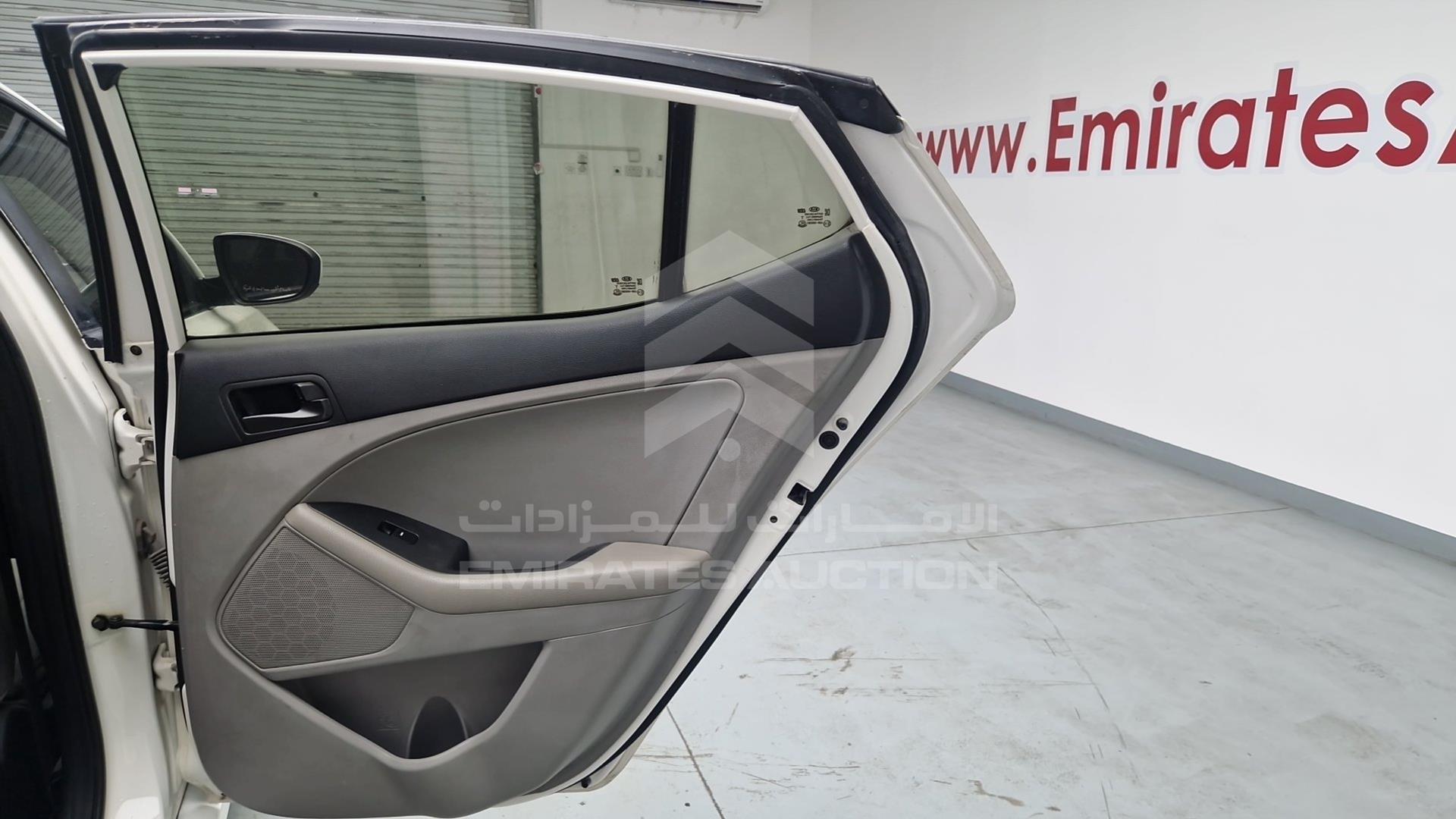 2015 KIA OPTIMA VIN: KNAGM4197F5554667