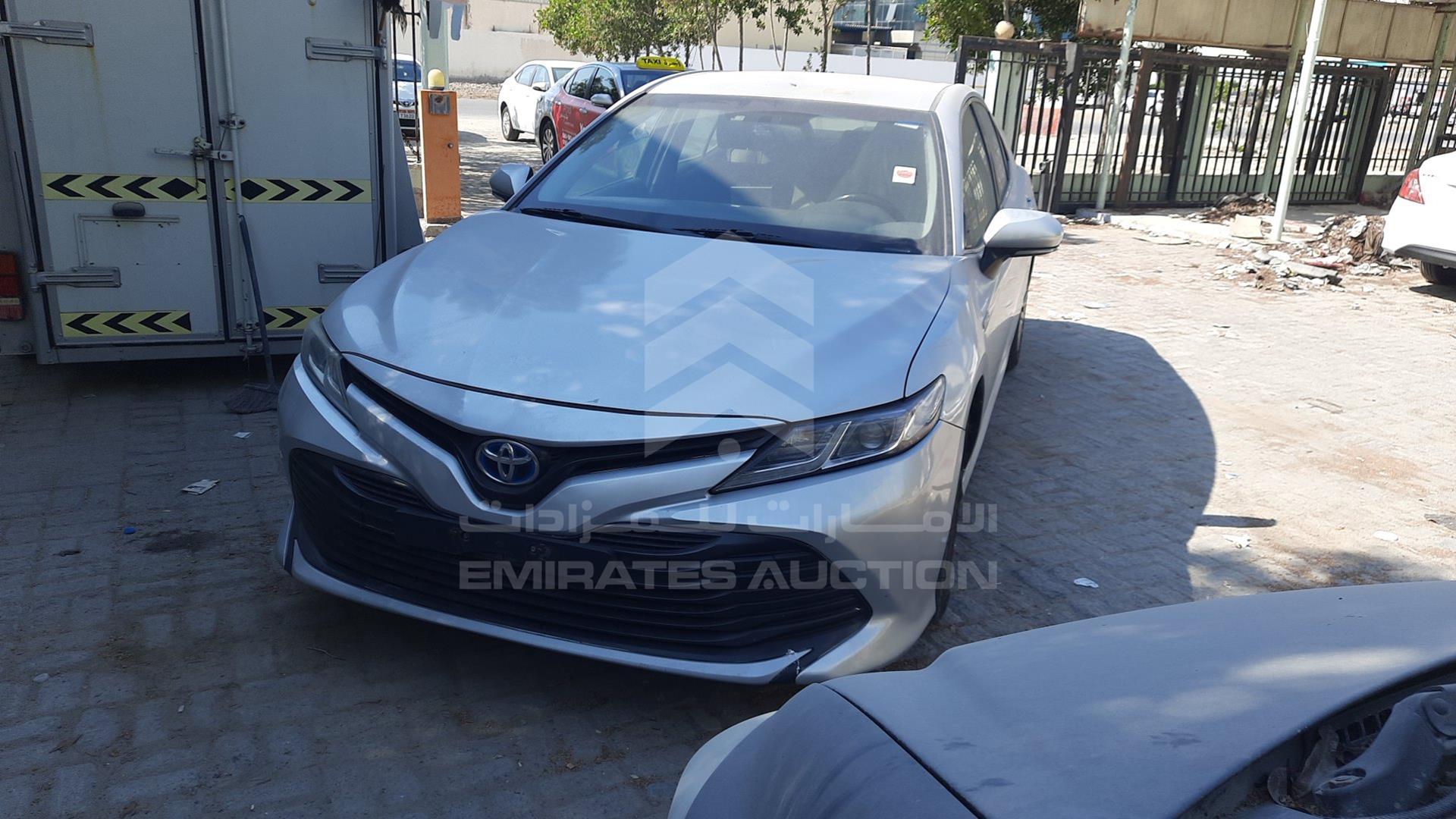 2019 TOYOTA CAMRY VIN: JTNB29HK4K3027180