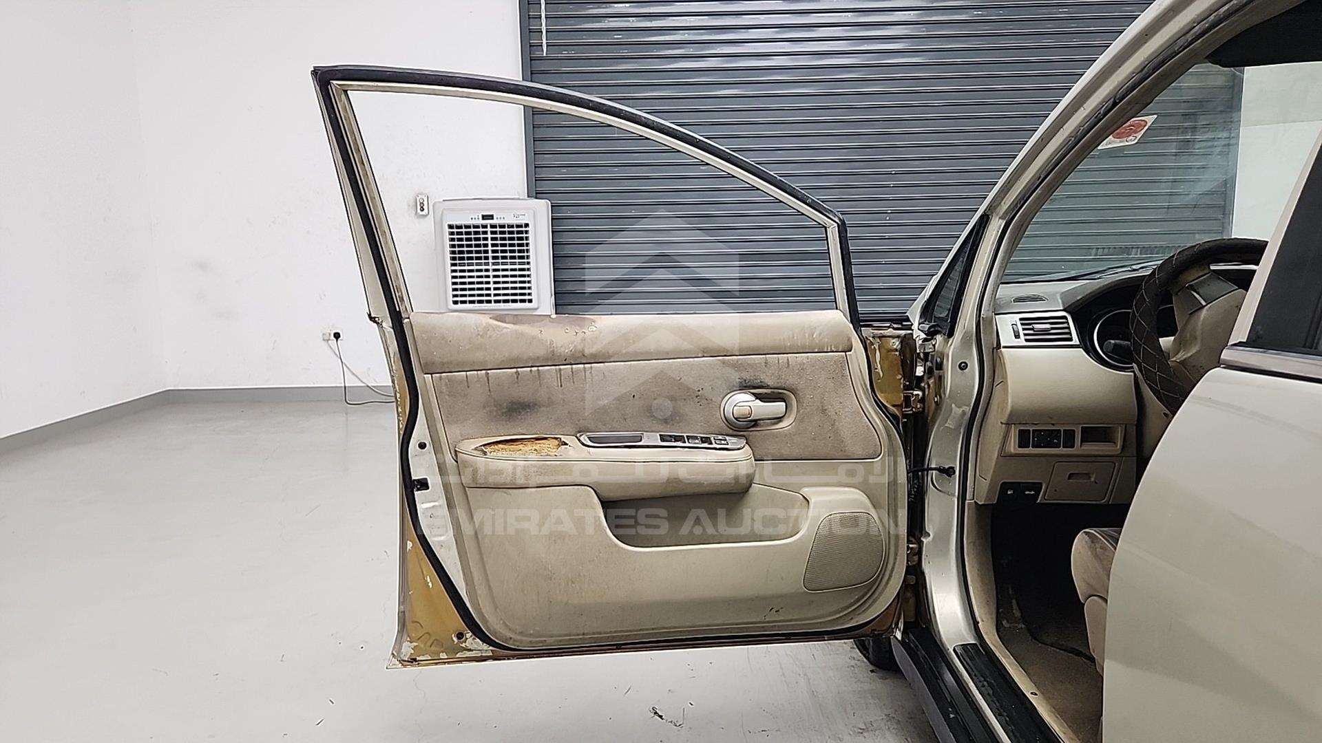 2008 NISSAN TIIDA VIN: JN1CC11C48T017609