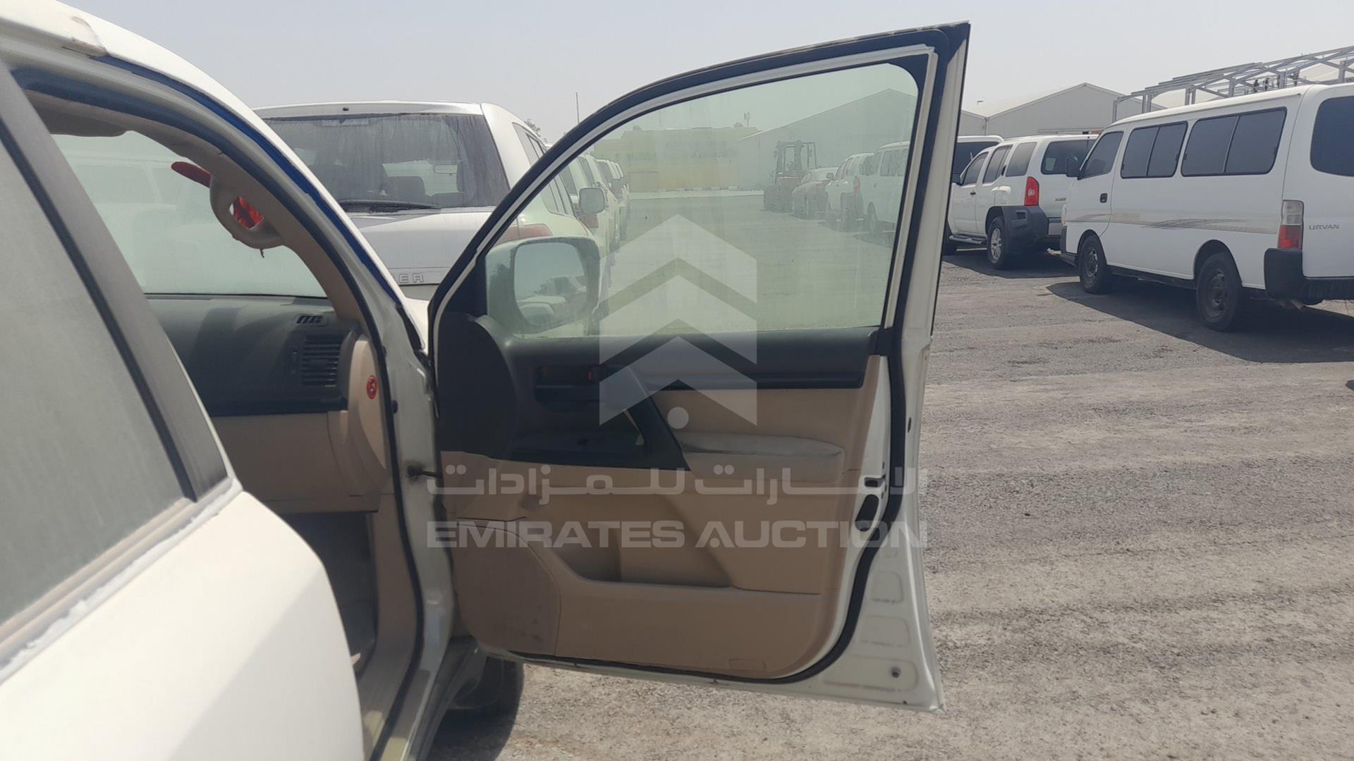 2013 TOYOTA LAND CRUISER VIN: JTMDU09J9D4063291