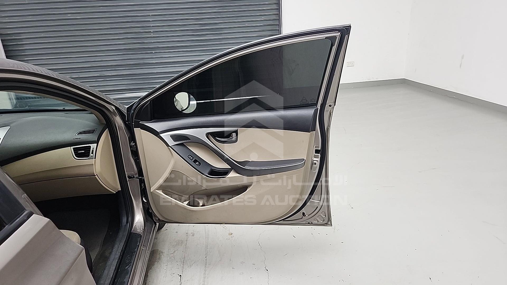 2015 HYUNDAI ELANTRA VIN: 5NPDH4AEXFH563922