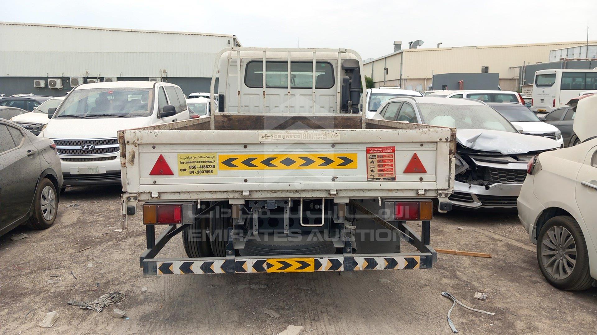2014 ISUZU NPR VIN: JAMKP33T3E7P19487