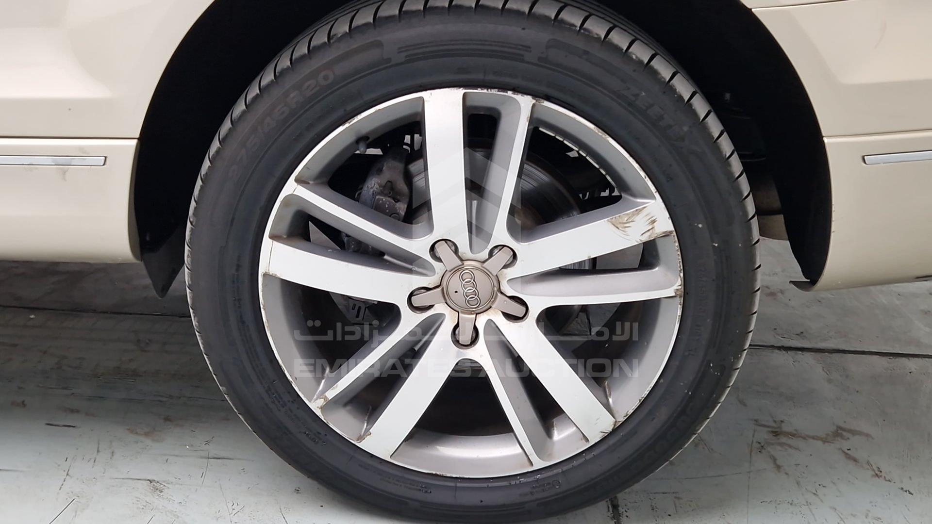 2015 AUDI Q7 VIN: WA1AGDFE9FD000195