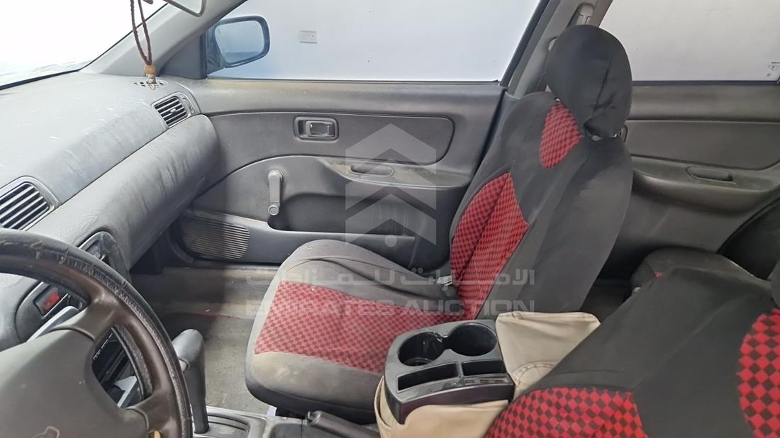 2000 Nissan Sunny — Front Right Passenger Seat View — Photo 22