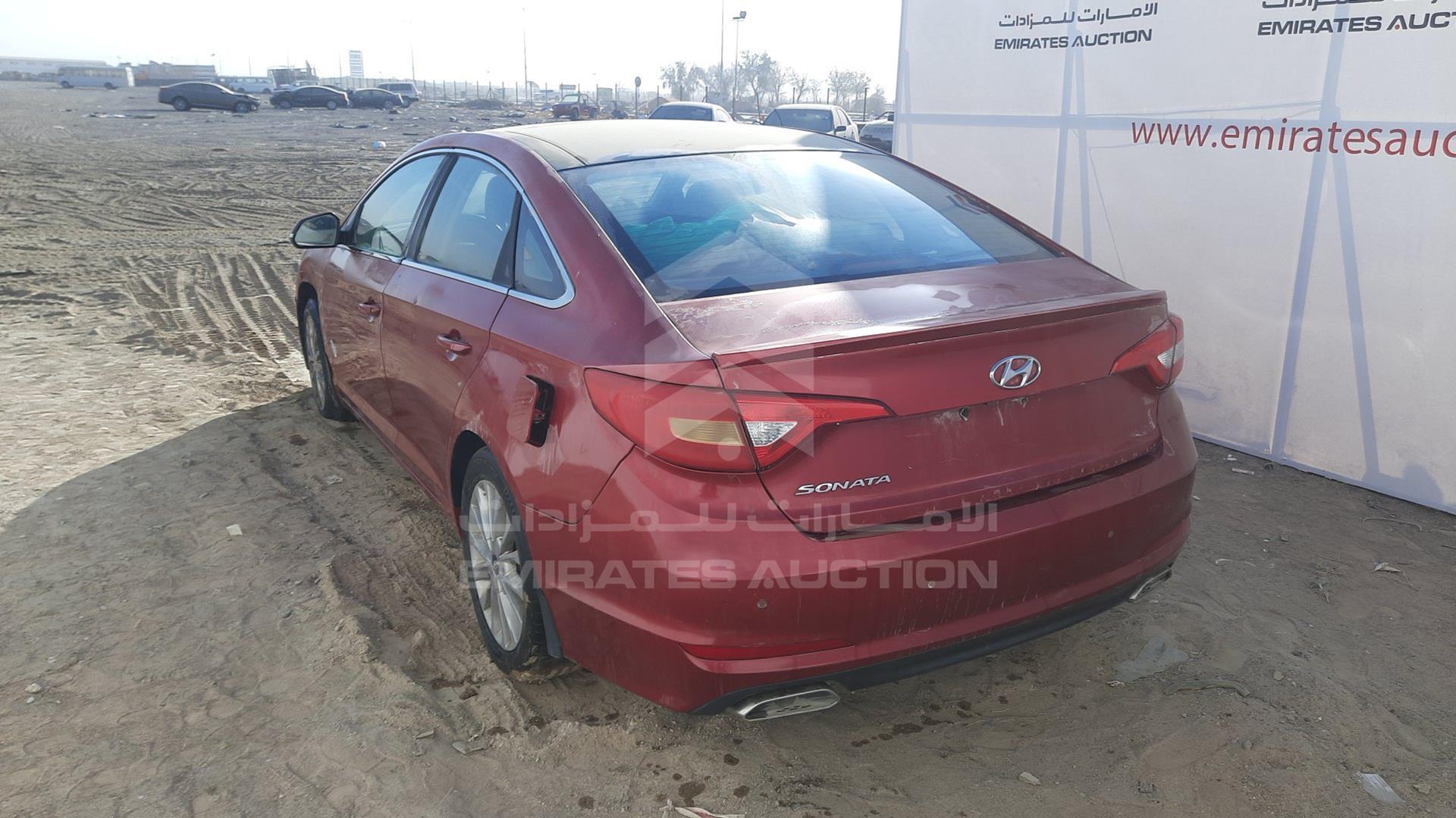 2015 HYUNDAI SONATA VIN: KMHE241G2FA028352