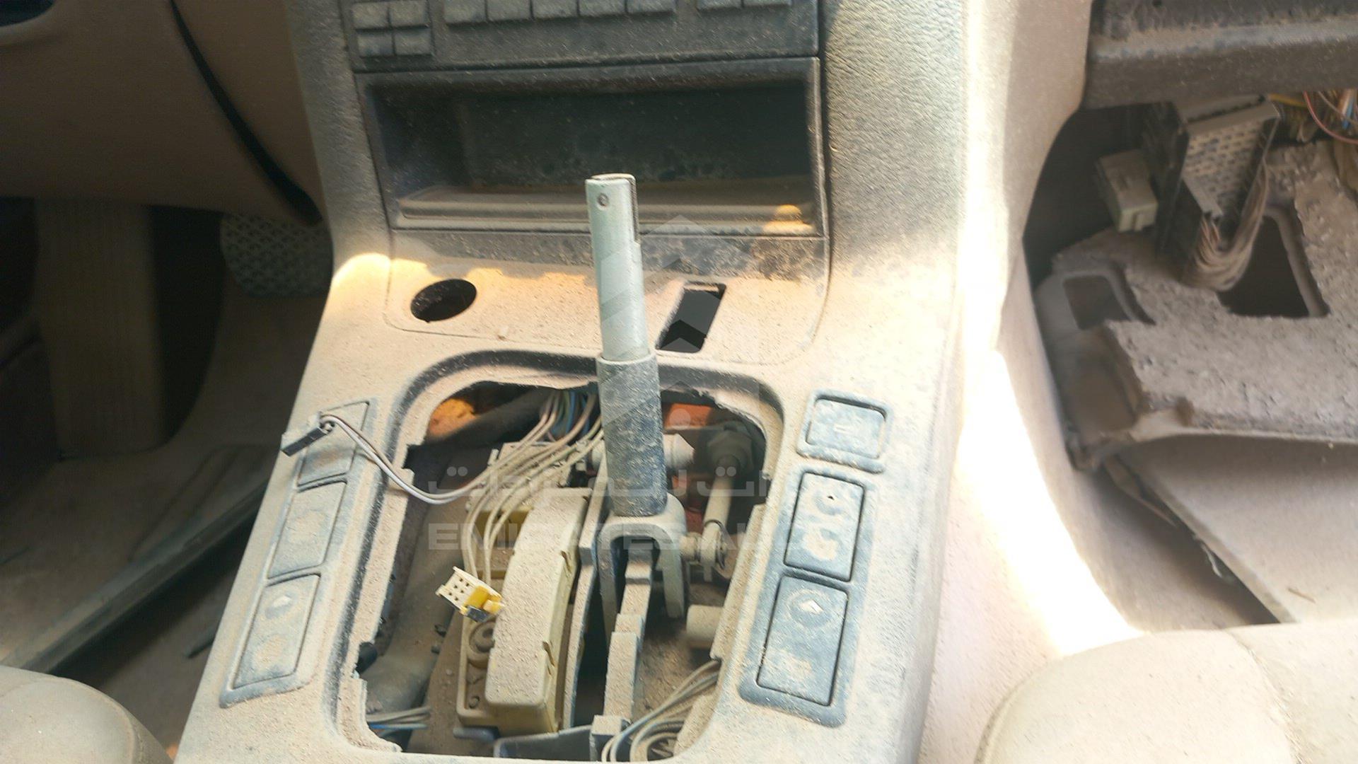 0 BMW --- VIN: WBACD4323TAV37155