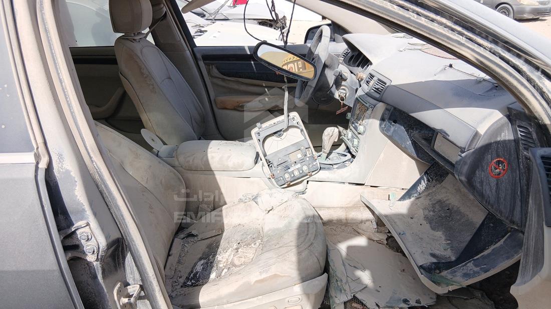 2009 Chevrolet Caprice LS — Front Right Passenger Seat View — Photo 22