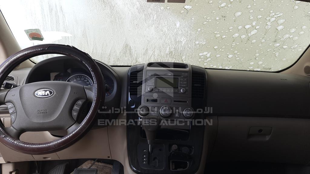 KNAMH817XB6421273 - 2011 KIA CARNIVAL - #520934