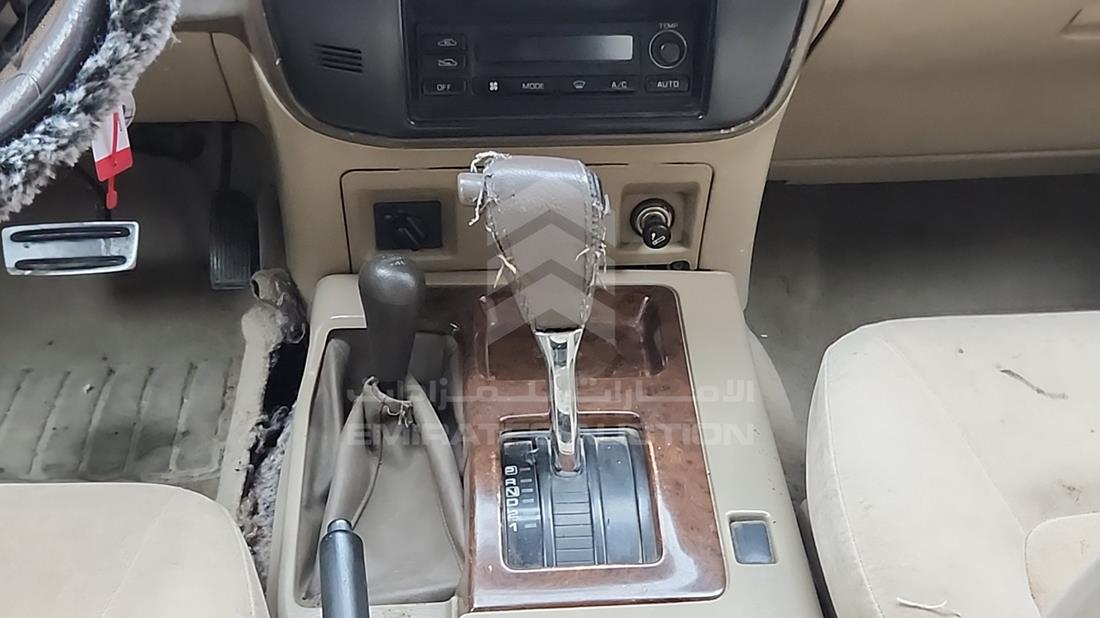 1998 Nissan Patrol — Gear View — Photo 16