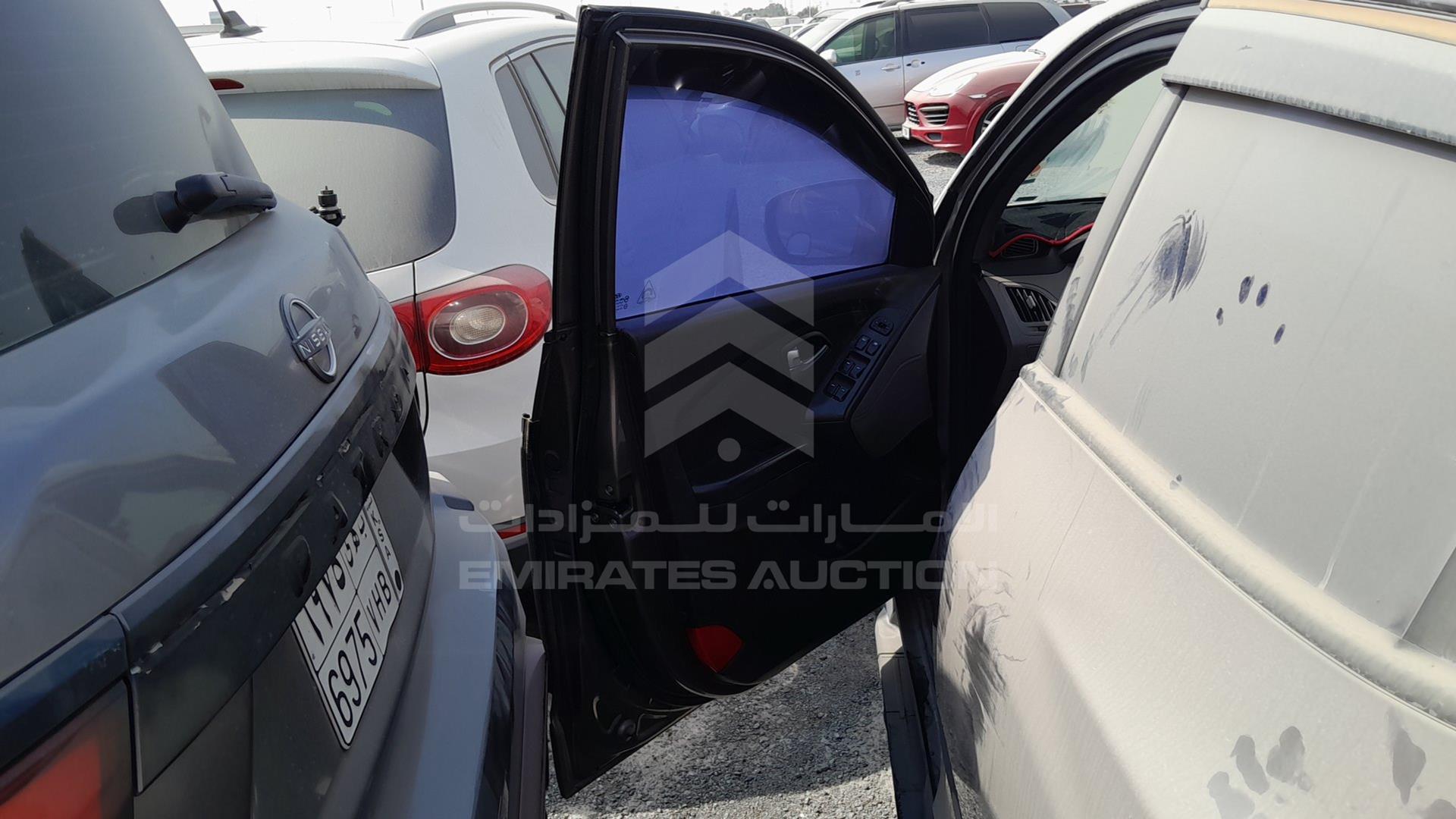 2012 HYUNDAI TUCSON VIN: KMHJT81B8CU444021