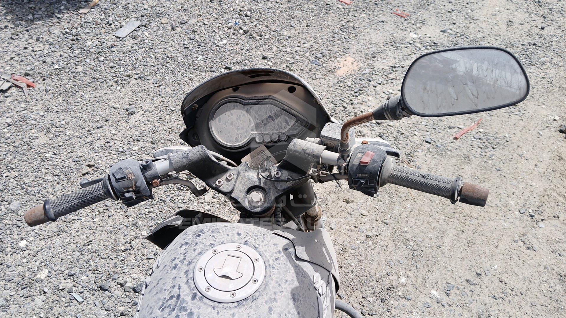 2016 BAJAJ PULSAR VIN: MD2A11CZ3GWF41713