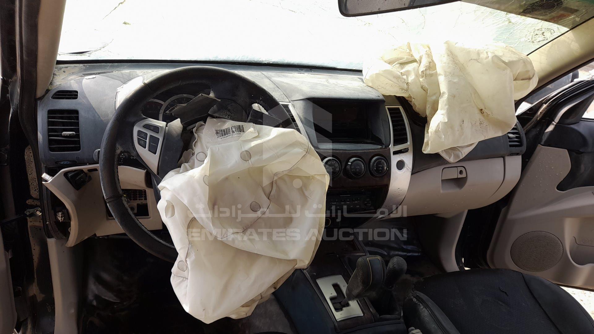 2011 MITSUBISHI PAJERO SPORT VIN: MMEMU71N9BF007857