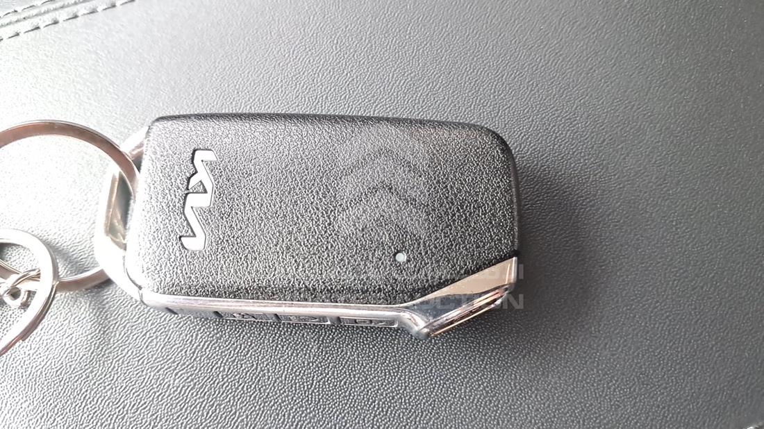 2025 Kia Sportage — Keys — Photo 4
