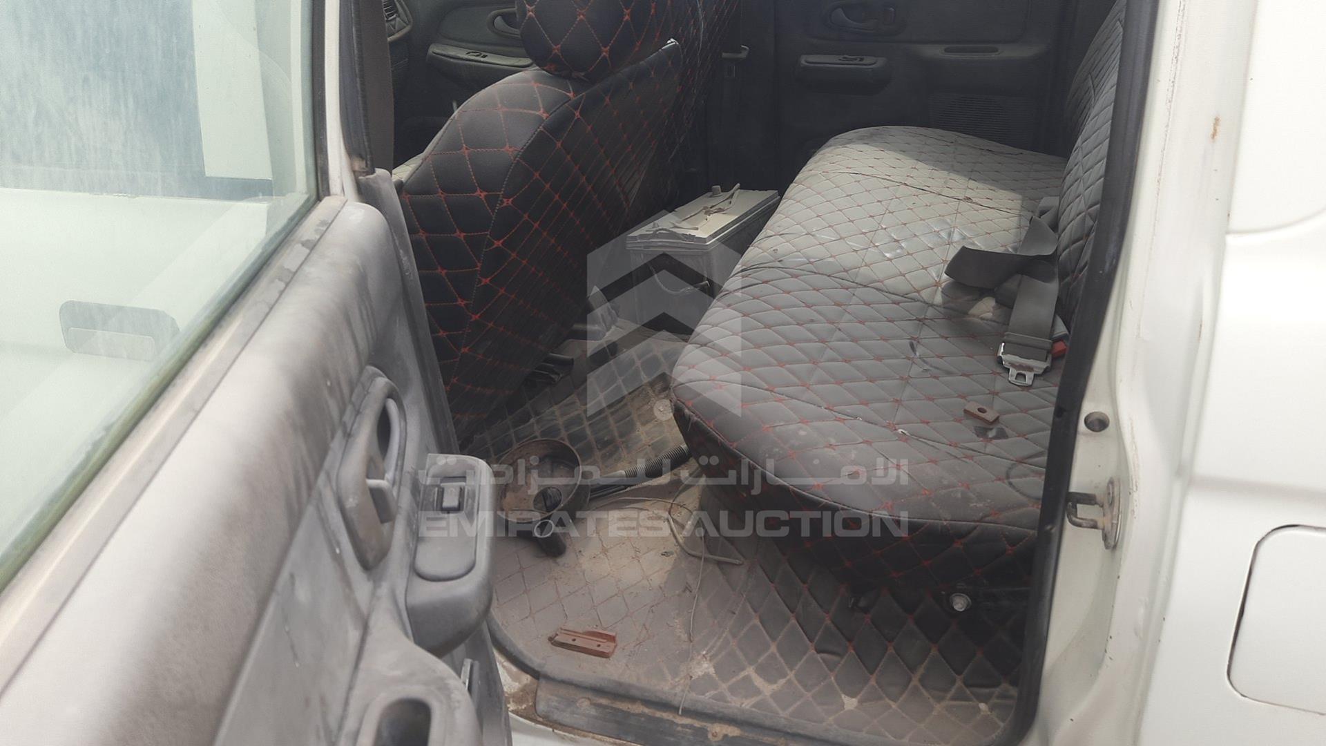 2004 MITSUBISHI L 200 VIN: MMBJNK7404D067273