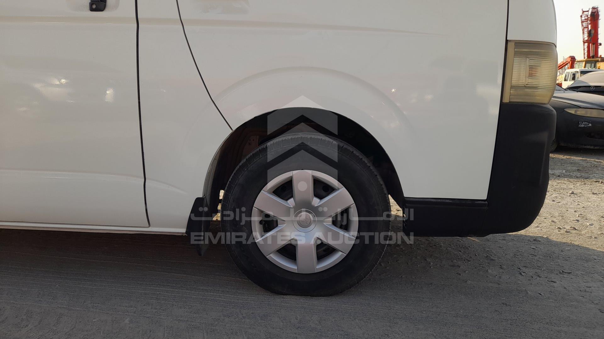 2007 TOYOTA HIACE VIN: JTGJX02P770011388