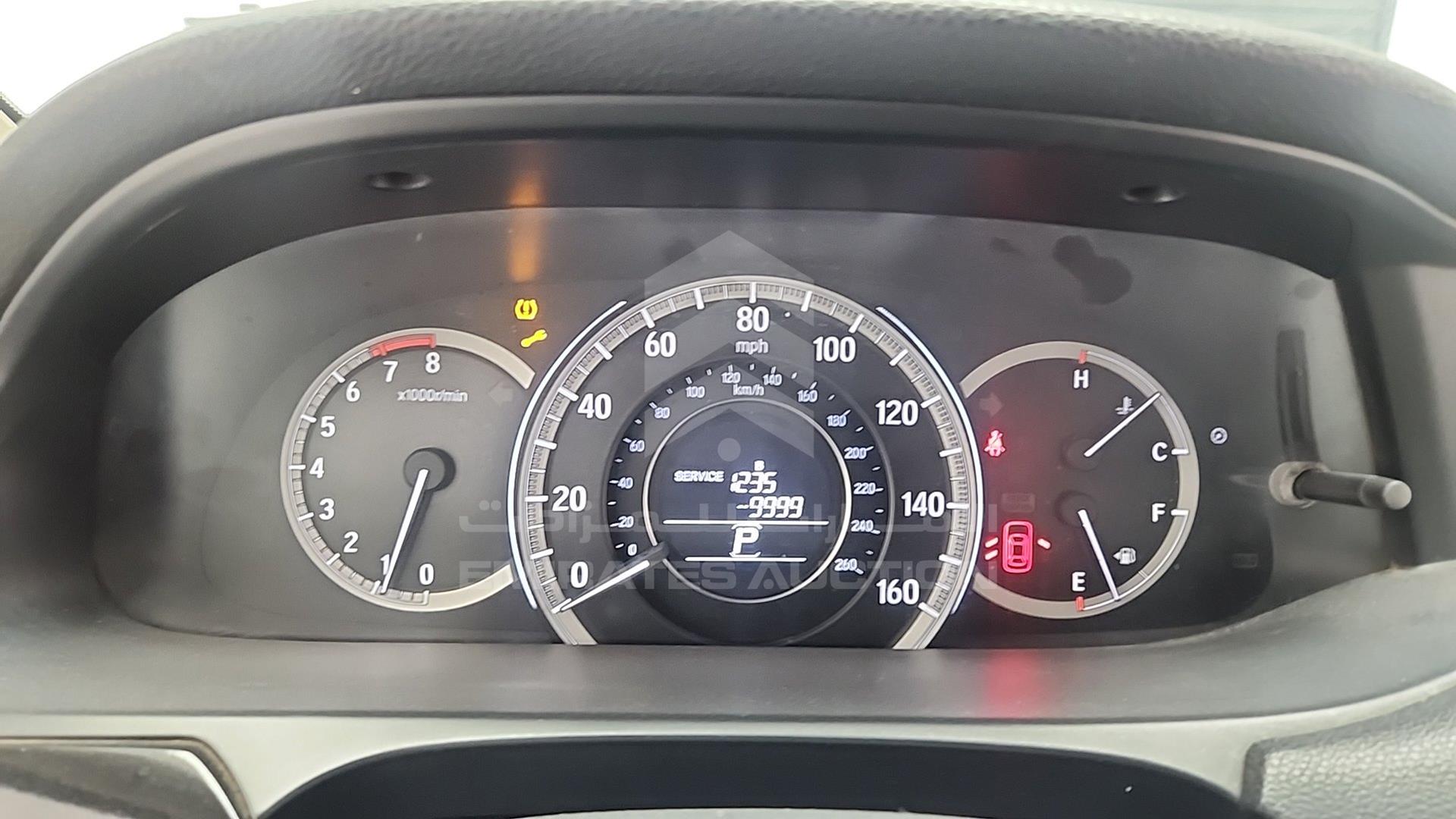 2017 HONDA ACCORD VIN: 1HGCR2F39HA102131