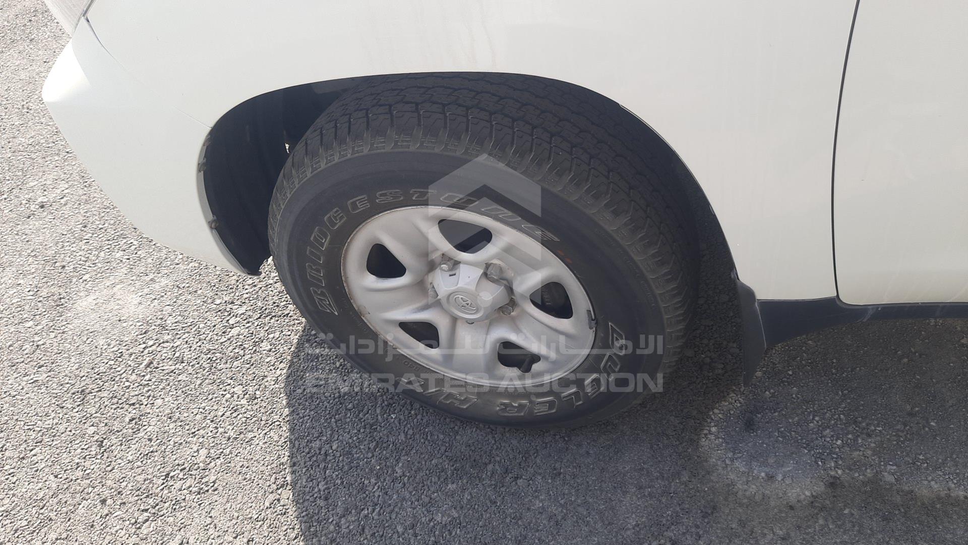 2013 TOYOTA LAND CRUISER VIN: JTMDU09J7D4064147
